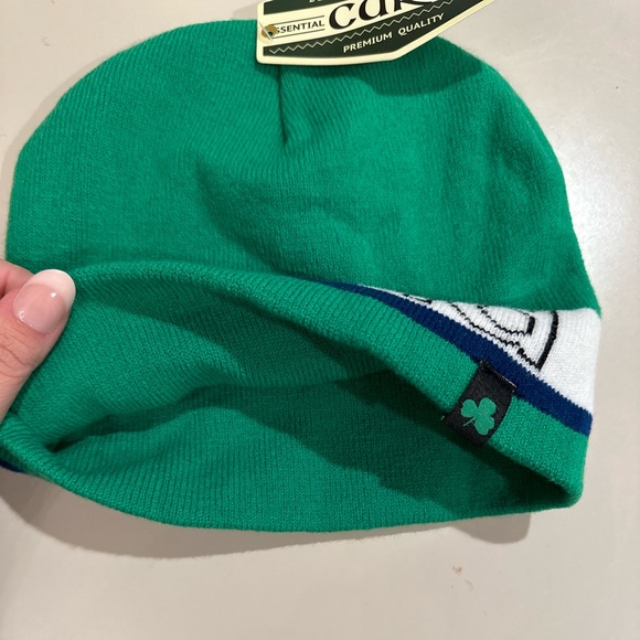 NEW! Ireland knitted hat NEW - Picture 2 of 3